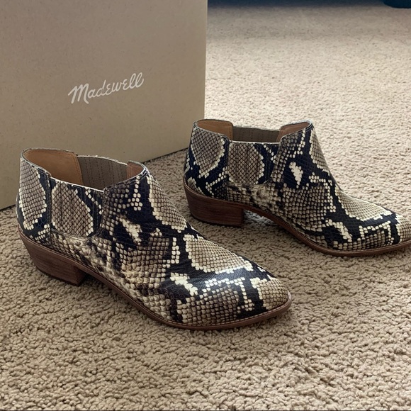 NEW Madewell Sonia Chelsea Snakeskin Print Boot - Picture 13 of 16